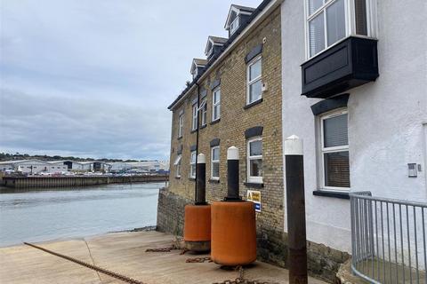 undefined, Medina Road, Cowes