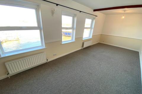 undefined, Medina Road, Cowes