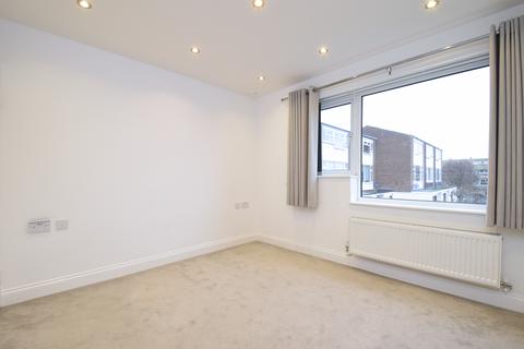 2 bedroom maisonette for sale, Stanstead Close Bromley BR2