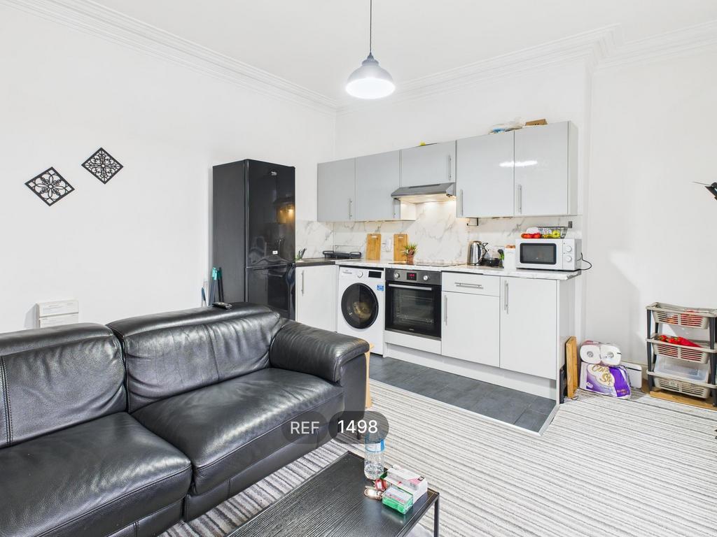 Kitchen / Living area