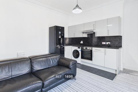 1 bedroom apartment to rent, Albert Avenue, HU3 6PF