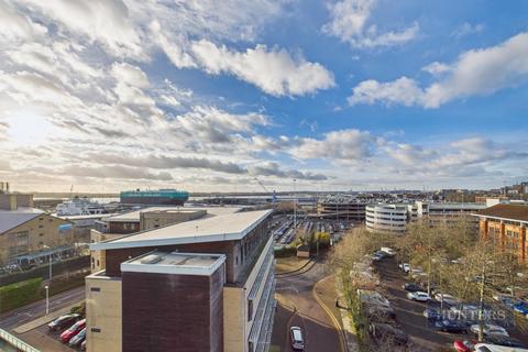 2 bedroom flat for sale, Cobalt Quarter, Maritime Walk, SO14