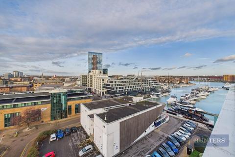 2 bedroom flat for sale, Cobalt Quarter, Maritime Walk, SO14