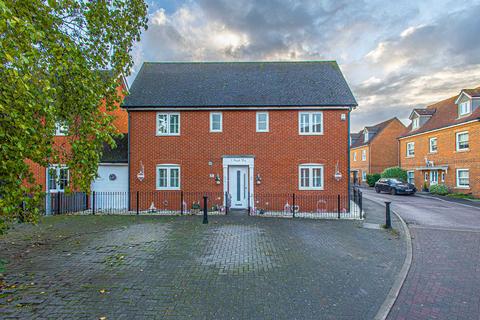 4 bedroom detached house for sale, Temple Way, Rayleigh, SS6