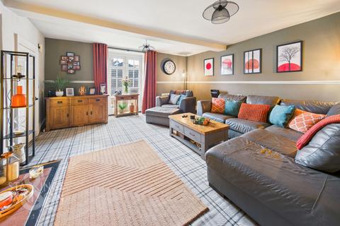 3 bedroom end of terrace house for sale, The Street, Botesdale, Diss