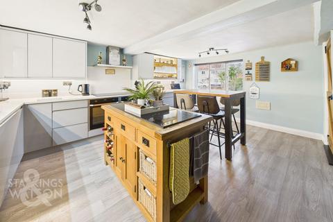 3 bedroom end of terrace house for sale, The Street, Botesdale, Diss