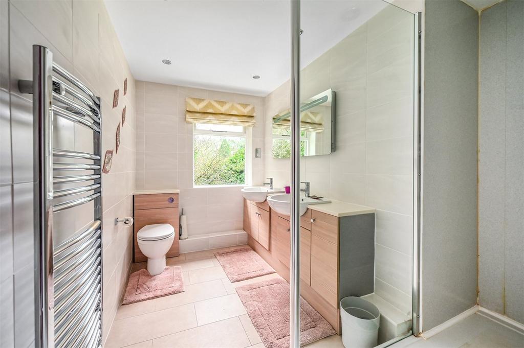 En-Suite Shower