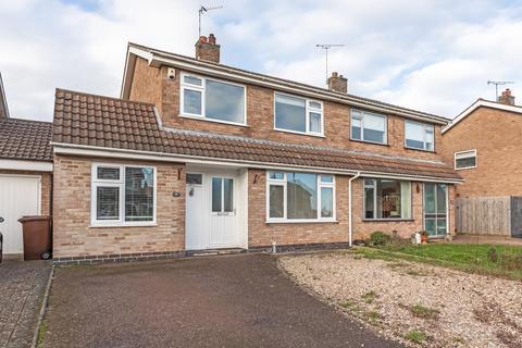 3 bedroom semi-detached house for sale, Derwent Road, Loughborough LE12