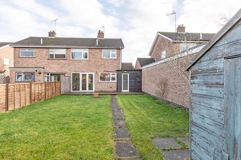3 bedroom semi-detached house for sale, Derwent Road, Loughborough LE12