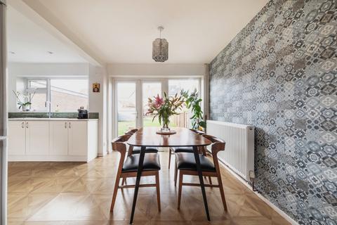 3 bedroom semi-detached house for sale, Derwent Road, Loughborough LE12