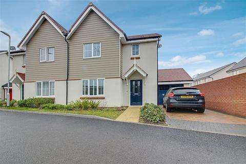 Warham Close, West Cheshunt