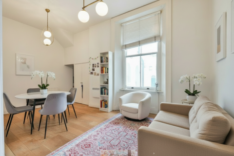 1 bedroom flat for sale, Pinehurst Court, 1-3 Colville Gardens, W11