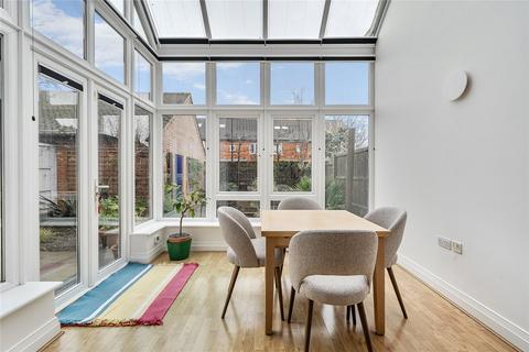 undefined, Whateley Close, Surrey GU2