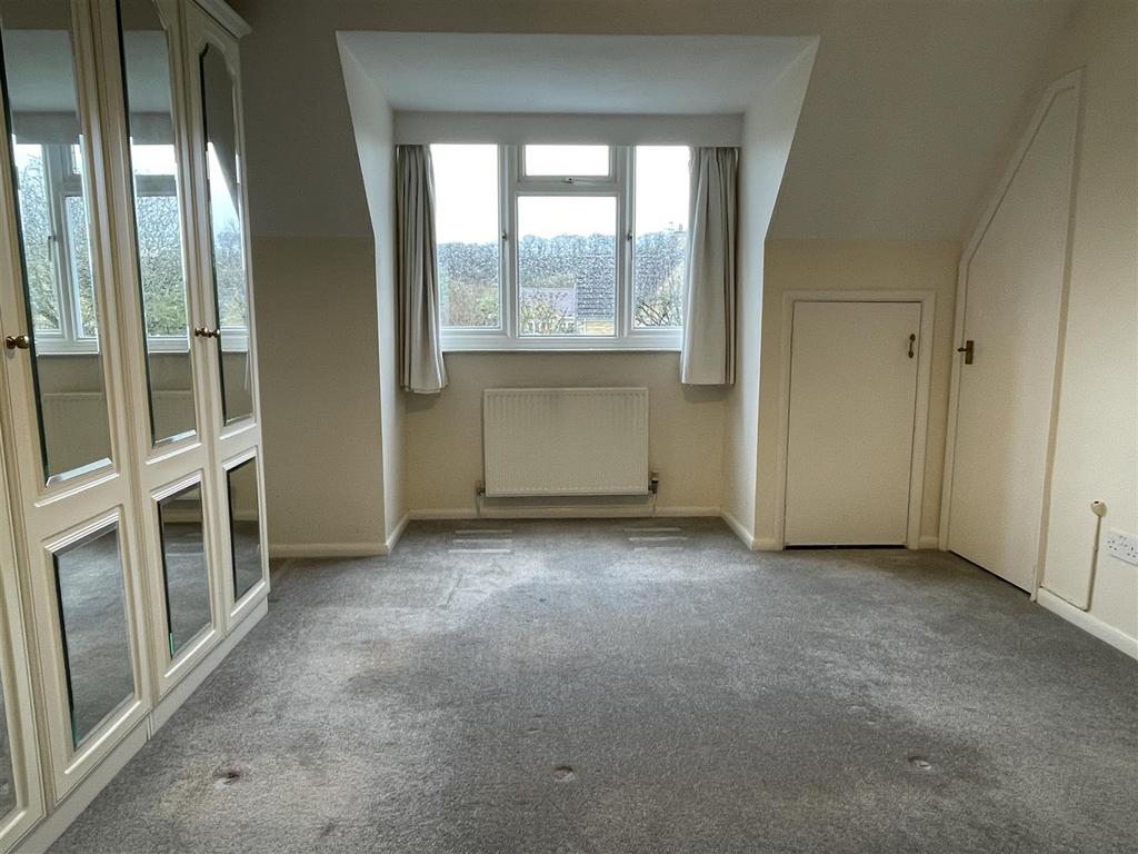 Bedroom 1.JPG