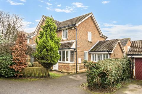 3 bedroom detached house for sale, Pye Close, Caterham CR3
