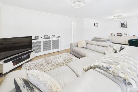 4 bedroom detached house for sale, Berrymead, Hemel Hempstead, HP2