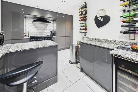4 bedroom detached house for sale, Berrymead, Hemel Hempstead, HP2