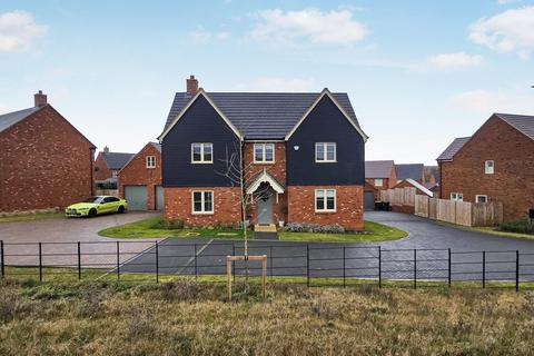 5 bedroom detached house for sale, Ronhale Close, Ravensden, MK44