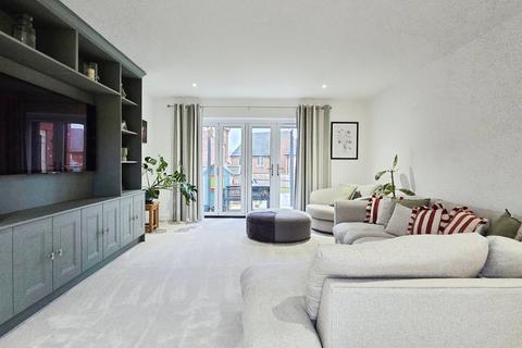 5 bedroom detached house for sale, Ronhale Close, Ravensden, MK44