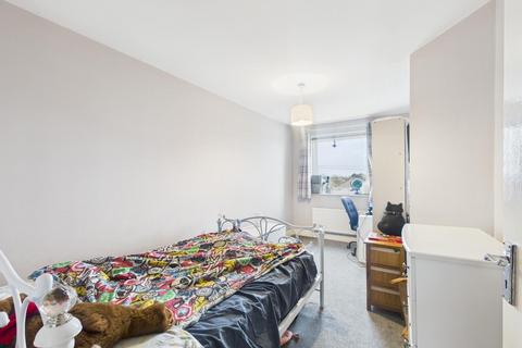 2 bedroom apartment for sale, Lincoln Road, The Mews