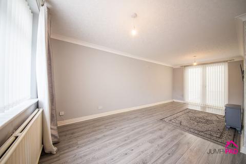 2 bedroom property to rent, Richards Grove, St. Helens, WA9
