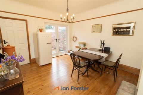 2 bedroom terraced house for sale, Park View, Wideopen, Newcastle Upon Tyne