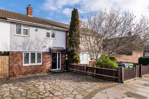 Calvert Close, Sidcup, DA14
