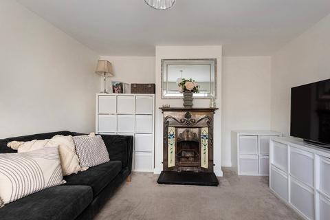 2 bedroom terraced house for sale, Calvert Close, Sidcup, DA14