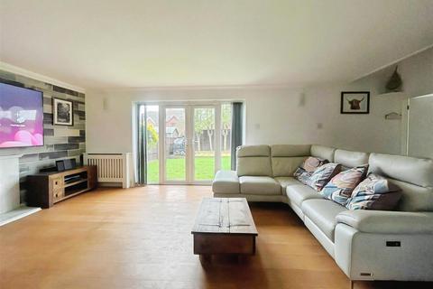 undefined, Royale Close, Aldershot