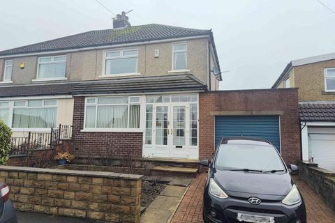 3 bedroom semi-detached house for sale, South Lane, Shelf HX3