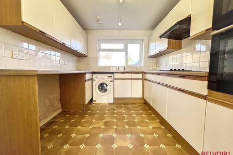 undefined, Selkirk Gardens, Cheltenham GL52
