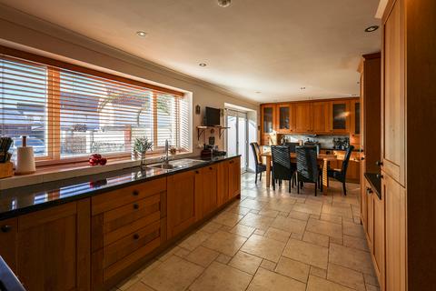 4 bedroom property for sale, Les Banques, St Sampson's, Guernsey, GY2