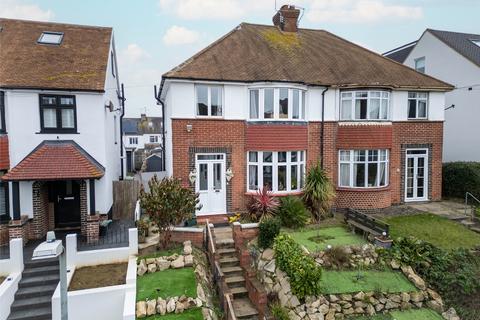 Dennis Road, Gravesend, Kent, DA11 7NN