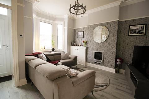 2 bedroom end of terrace house for sale, Princess Street, Hyde SK14