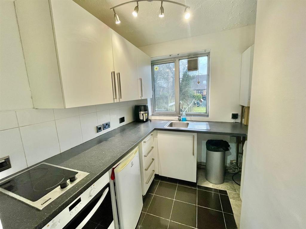 12 Dugdale Kitchen.jpg