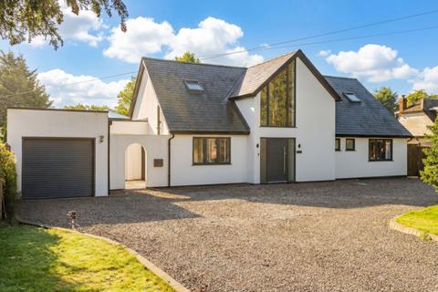 5 bedroom detached house for sale, Gypsy Lane, Ware SG12