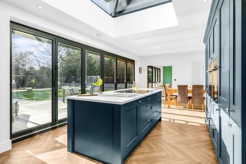 5 bedroom detached house for sale, Gypsy Lane, Ware SG12