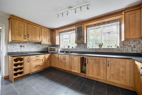 4 bedroom detached house for sale, Tavistock Road, Yelverton, West Devon