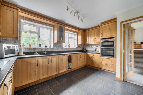 4 bedroom detached house for sale, Tavistock Road, Yelverton, West Devon