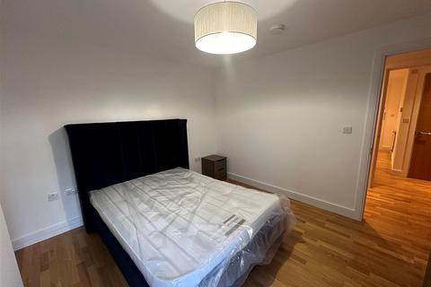 1 bedroom in a house share to rent, Brook Avenue, Wembley Park