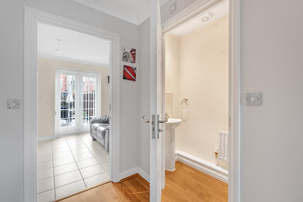 Hall/WC