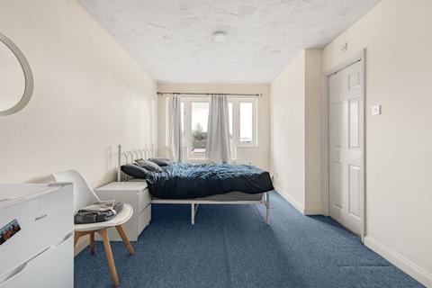 undefined, Myddleton Avenue, Finsbury Park
