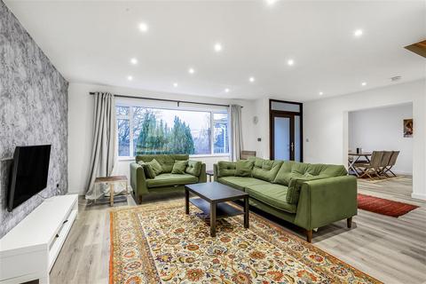 4 bedroom bungalow for sale, Cliff End, CR8