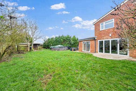 undefined, Maunsell Rise, Rothwell, NN14