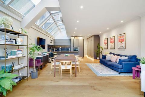 3 bedroom flat to rent, Sedlescombe Road, Fulham SW6