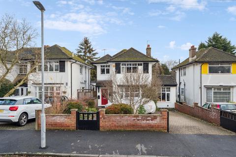 4 bedroom detached house for sale, Raglan Gardens, Watford WD19