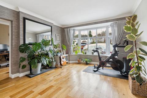 4 bedroom detached house for sale, Raglan Gardens, Watford WD19