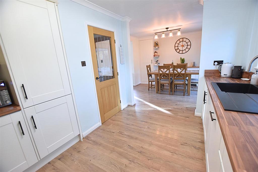 Kitchen diner