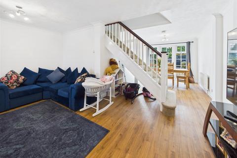 3 bedroom end of terrace house for sale, Stanley Gardens, Hersham, Walton-On-Thames