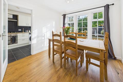 3 bedroom end of terrace house for sale, Stanley Gardens, Hersham, Walton-On-Thames